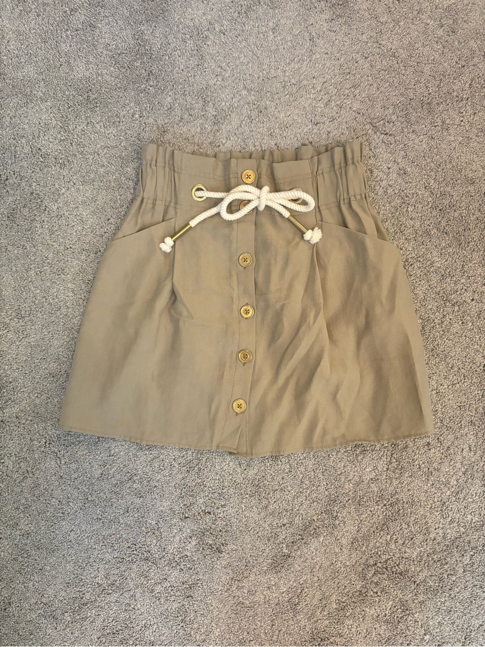Zara Khaki Mini Skirt with Rope Tie Belt and Gold Button Front 💜